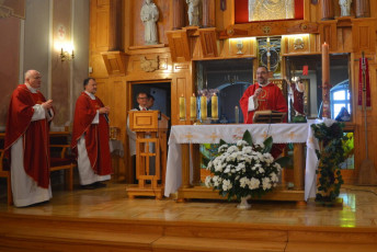 20. Rozpoczęcie mszy św., Przasnysz, 30.04.2022, fot. E. Łukasiak