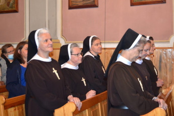 26. Siostry felicjanki podczas Eucharystii, Przasnysz, 07.08.2021, fot. E. Łukasiak