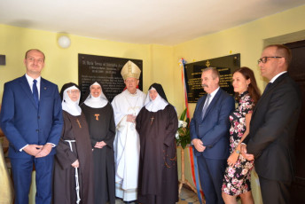 39. Z bpem płockim Piotrem Liberą, burmistrzem Przasnysza Ł. Chrostowskim i wicestarostą W. Trochimiukiem, Przasnysz, 07.08, 2021, fot. E. Łukasiak