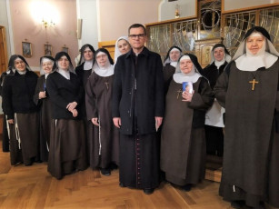 4. z Biskupem Mirosławem Milewskim 2021 przasnysz