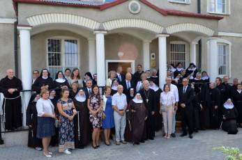 50. Wspólne zdjęcie z biskupem płockim Piotrem, Przasnysz, 07.08.2021, fot. E. Łukasiak